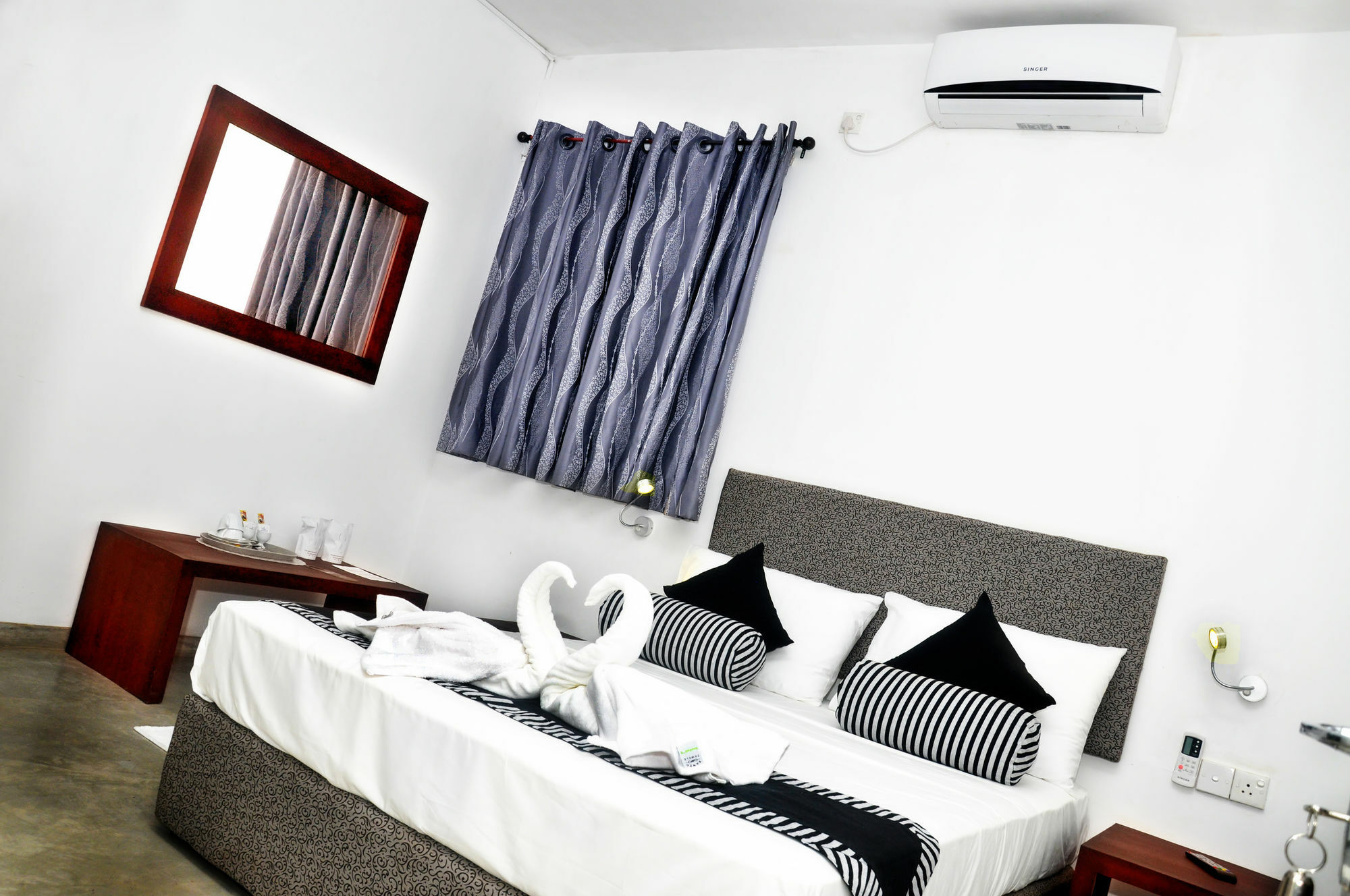 Aaranya Residence キャンディー エクステリア 写真